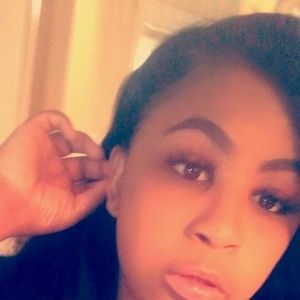 Meet your Posher, Nadia